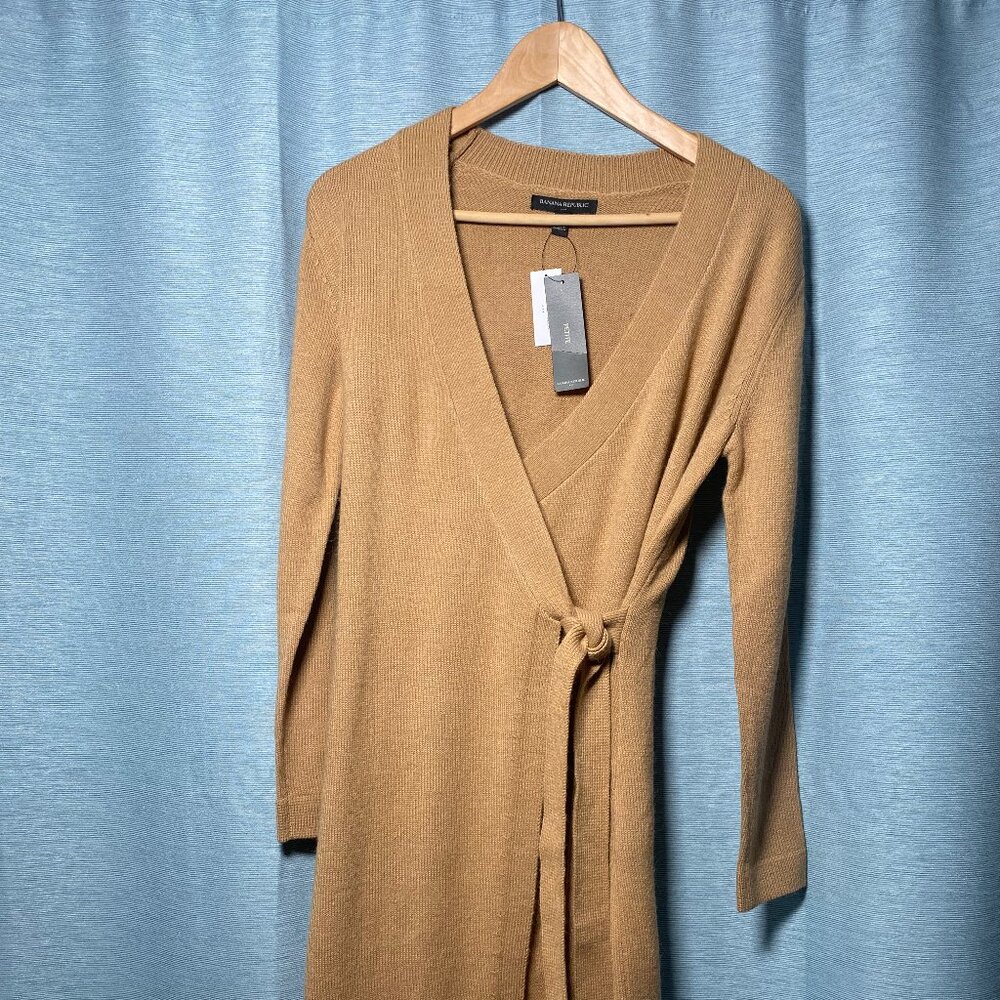 NWT Banana Republic Faux Wrap Knee Length Sweater Dress